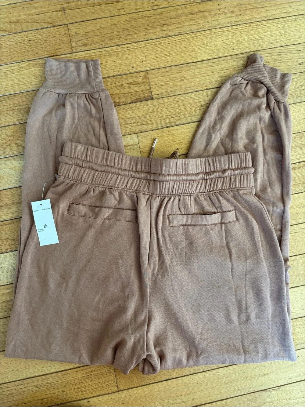Women’s matching leisure/travel set (sweatshirt & jogger) size S NWT 2 piece